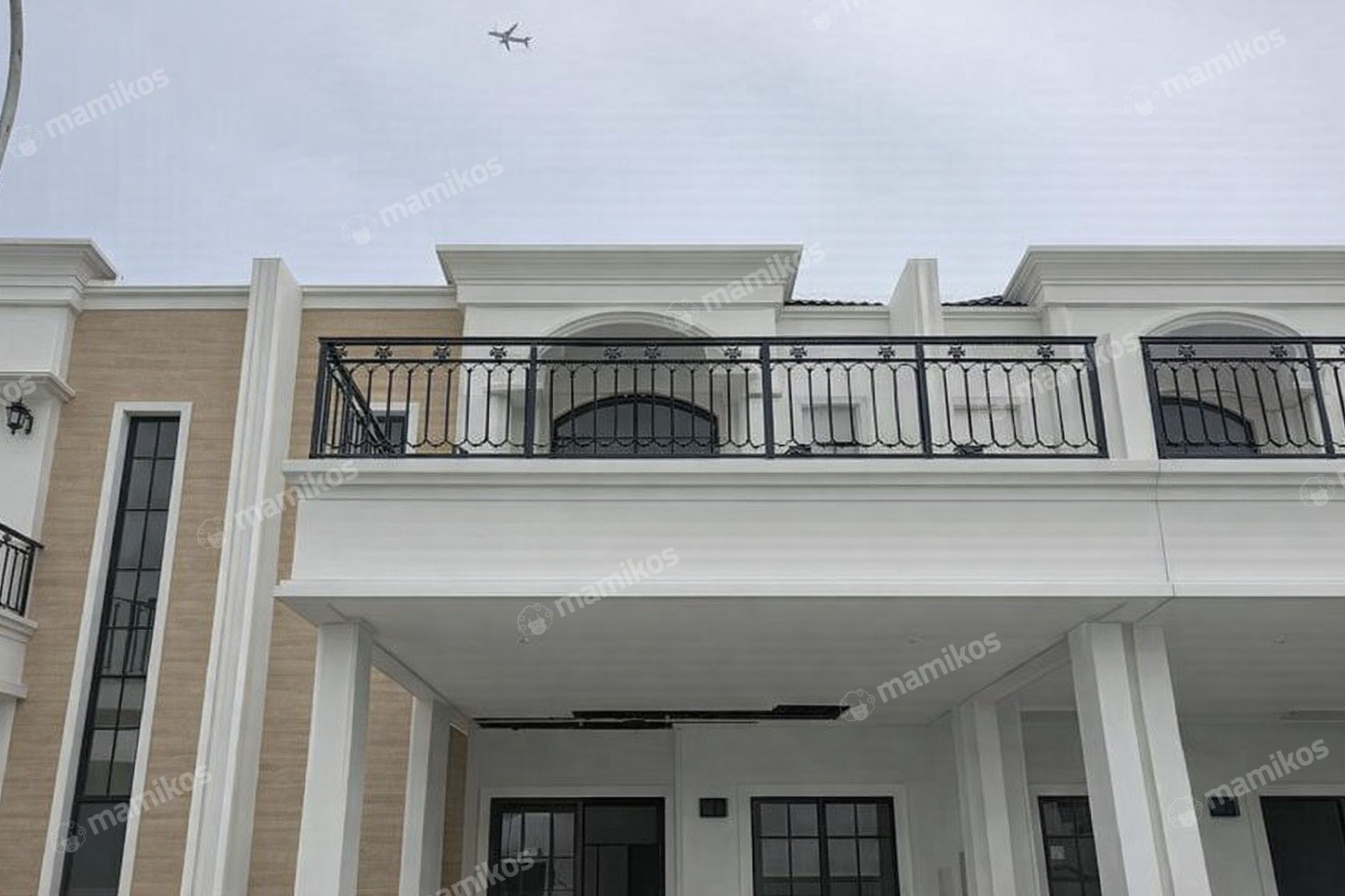 Rumah Sertifikat SHM 3 Kamar Tidur 3 Kamar Mandi Pantai Indah Kapuk 2 Jakarta Utara