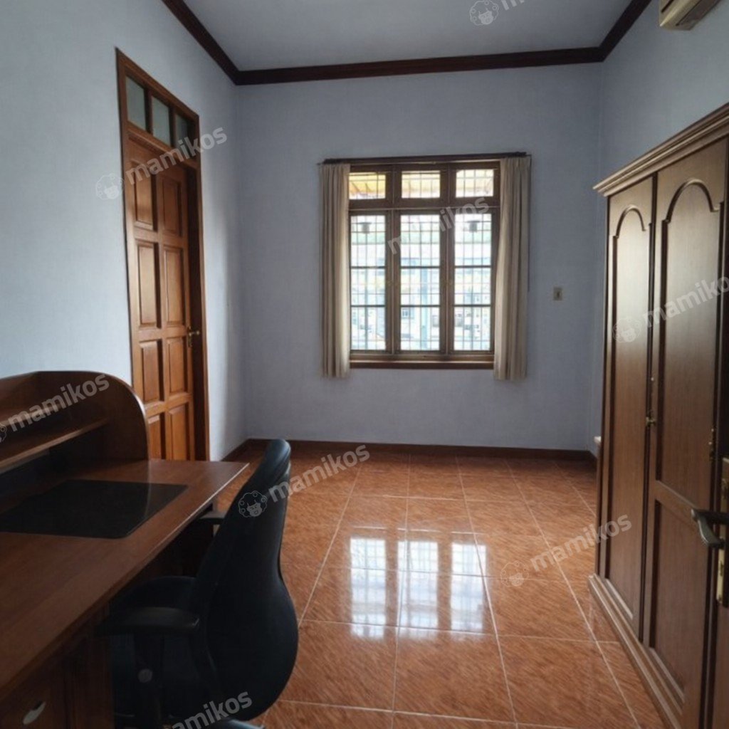 Rumah Sertifikat SHM 8 Kamar Tidur 3 Kamar Mandi Duren Sawit Jakarta Timur - Photo 3