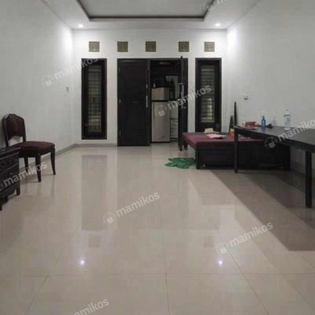 Rumah Sertifikat SHM 4 Kamar Tidur 3 Kamar Mandi Buaran Jakarta Timur - Photo 2