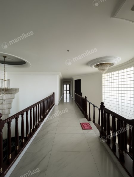 Rumah Sertifikat SHM 2 Lantai Menteng Jakarta Pusat - Photo 2