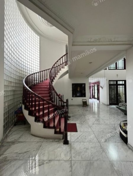 Rumah Sertifikat SHM 2 Lantai Menteng Jakarta Pusat - Photo 3