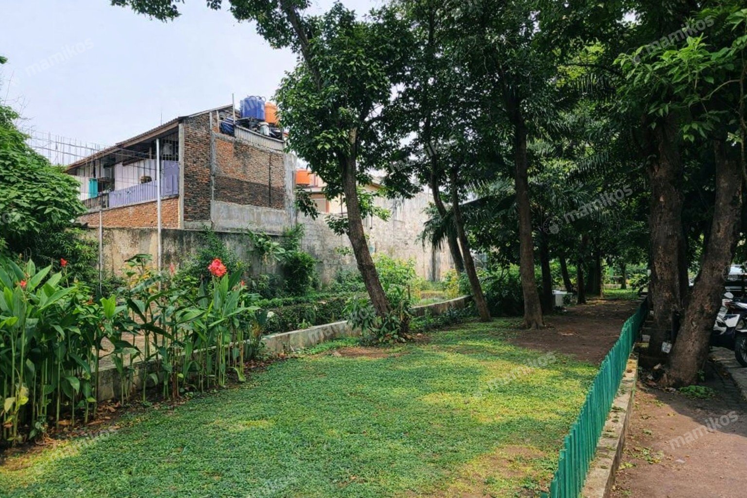 Rumah Sertifikat SHM 3 Kamar Tidur 1 Kamar Mandi Kebayoran Baru Jakarta Selatan