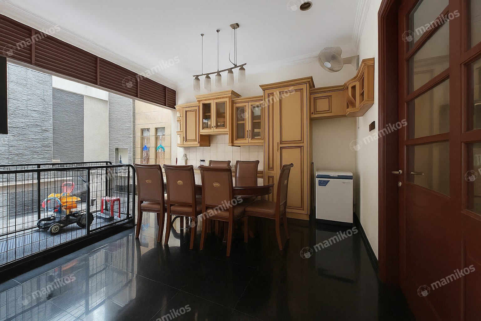 Rumah Sertifikat SHM 4 Kamar Tidur 4 Kamar Mandi Puri Indah Jakarta Barat - Photo 5