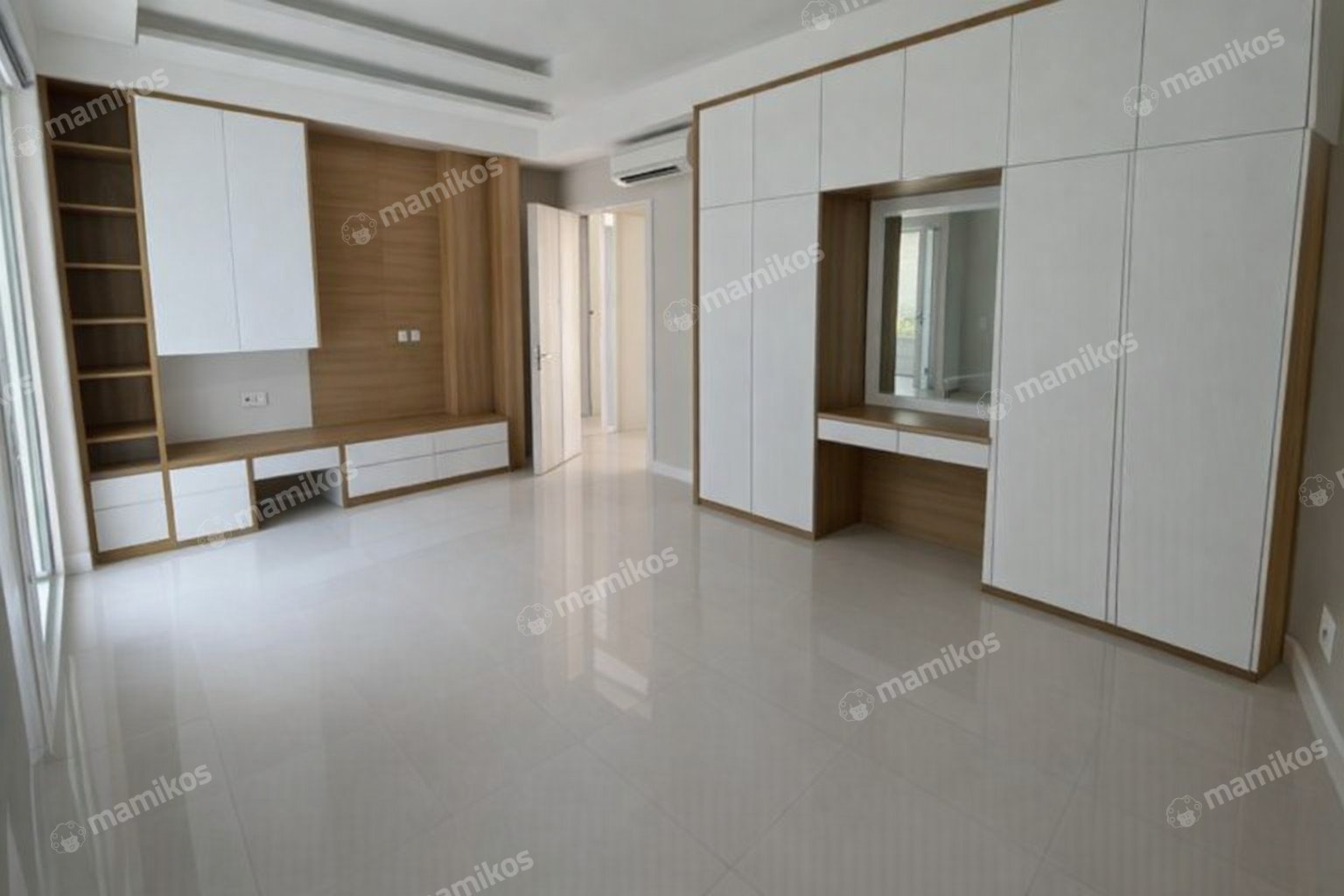 Rumah Sertifikat SHM 6 Kamar Tidur 6 Kamar Mandi Pantai Indah Kapuk Jakarta Utara - Photo 3