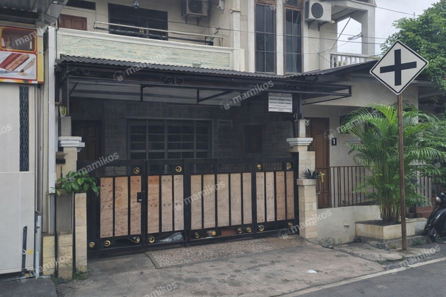 Rumah Sertifikat SHM 3 Kamar Tidur 2 Kamar Mandi Matraman Jakarta Timur