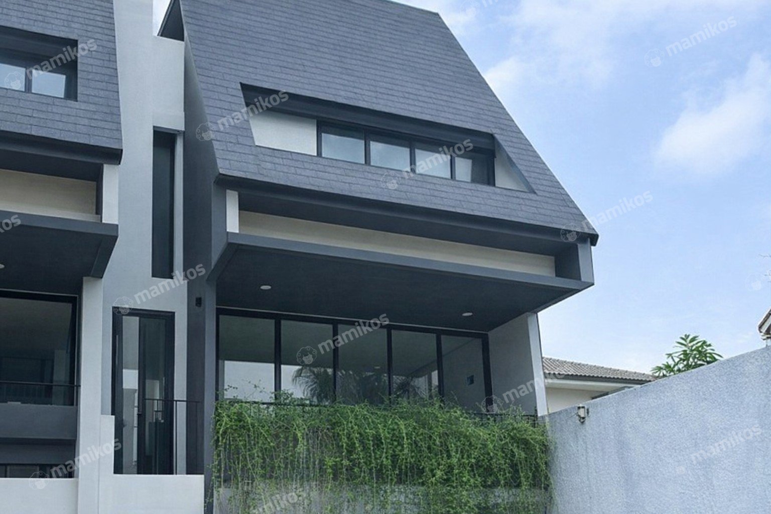 Rumah Sertifikat SHM 3 Kamar Tidur 3 Kamar Mandi Kemang Jakarta Selatan