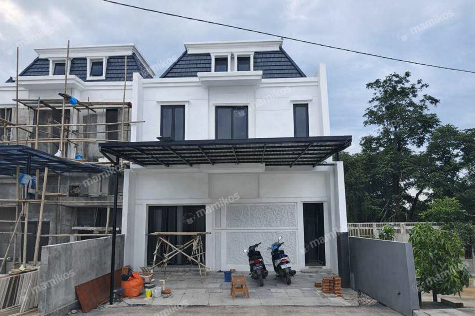 Rumah Sertifikat SHM 3 Kamar Tidur 2 Kamar Mandi Jatiwaringin Jakarta Timur