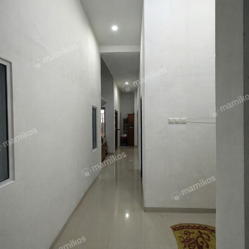 Rumah Sertifikat SHM 3 Kamar Tidur 5 Kamar Mandi Jelambar Jakarta Barat - Photo 2
