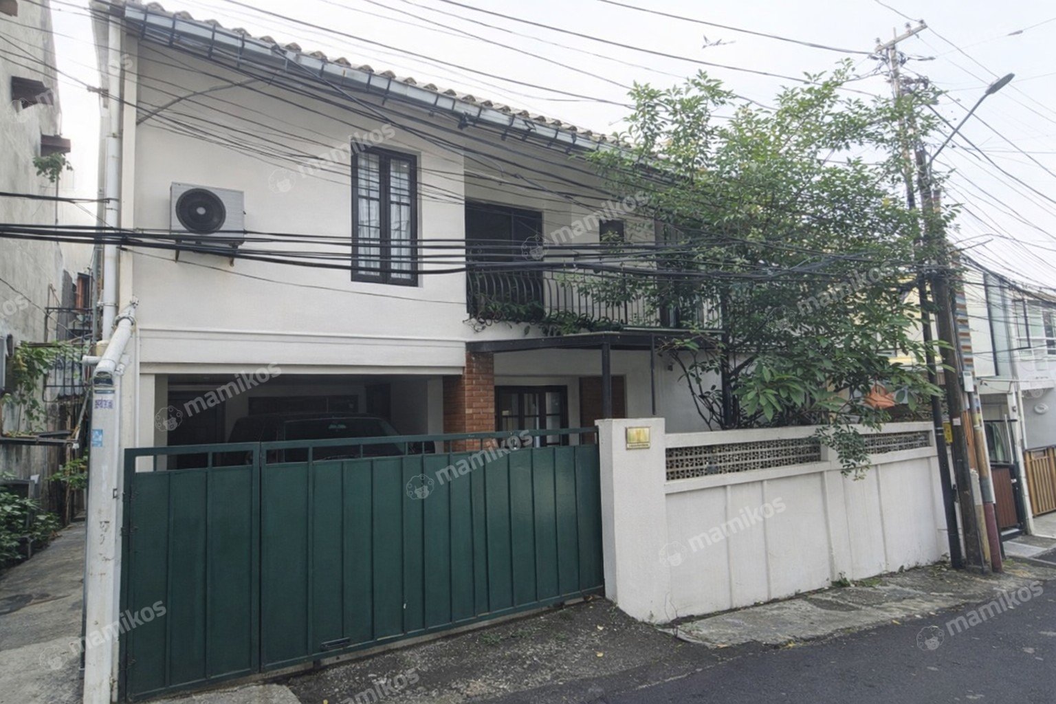 Rumah Sertifikat SHM 4 Kamar Tidur 2 Kamar Mandi Kebayoran Baru Jakarta Selatan