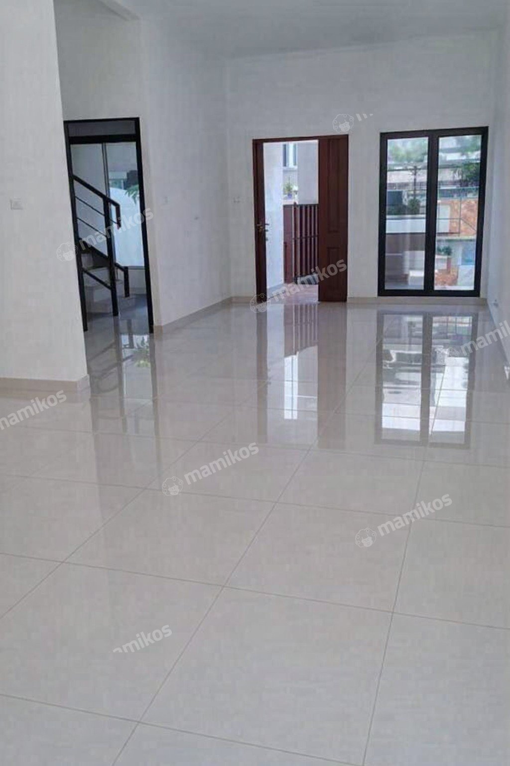 Rumah Sertifikat SHM 4 Kamar Tidur 4 Kamar Mandi Duren Sawit Jakarta Timur - Photo 2