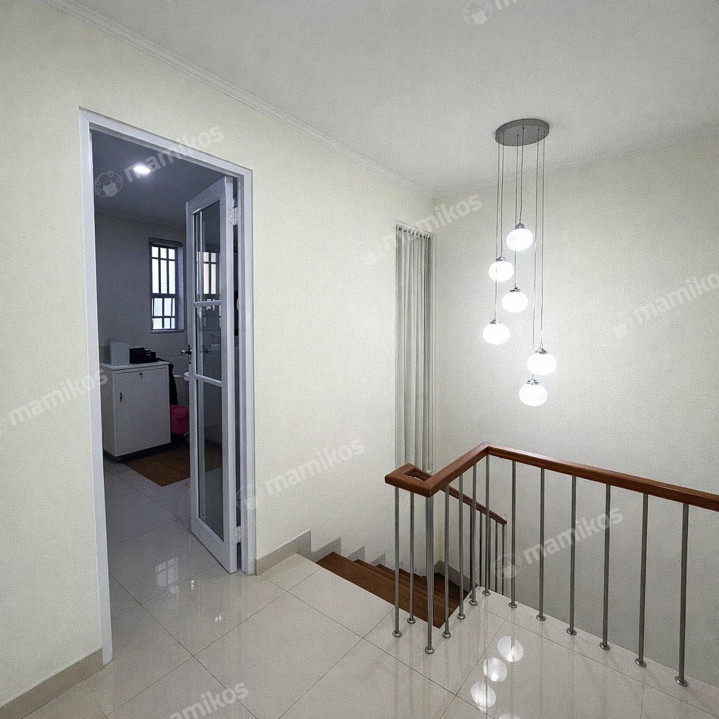 Rumah 3 Kamar Tidur 3 Kamar Mandi 2 Lantai Cibubur Jakarta Timur - Photo 4