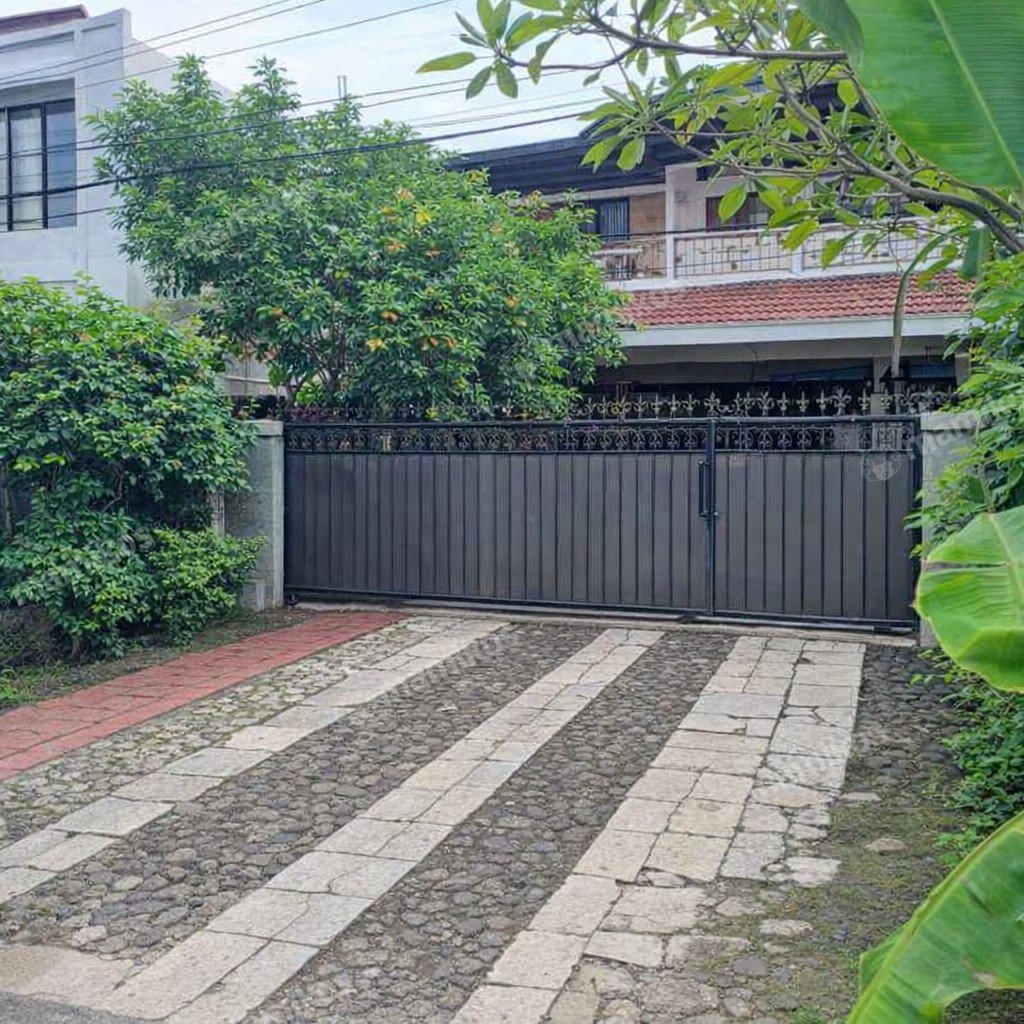 Rumah Sertifikat SHM 4 Kamar Tidur 3 Kamar Mandi Duren Sawit Jakarta Timur - Photo 2
