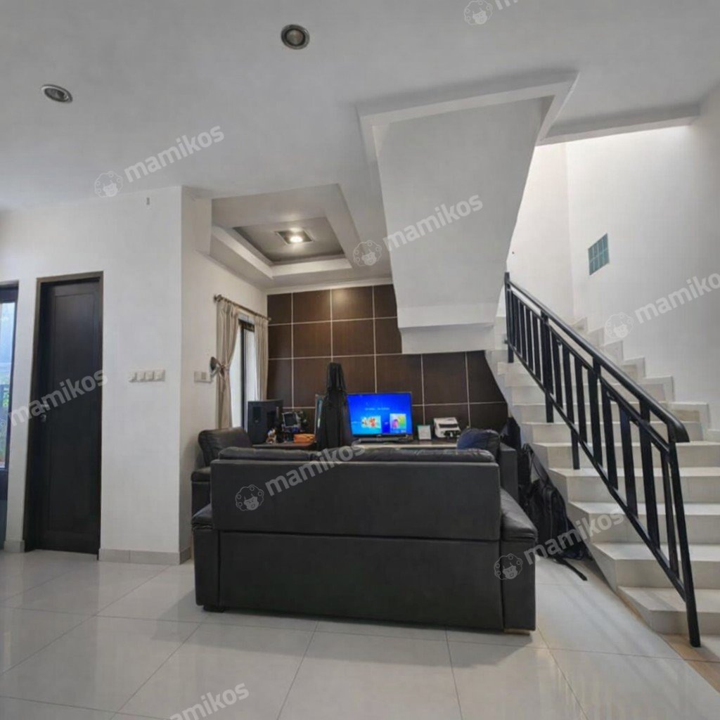 Rumah Sertifikat SHM 6 Kamar Tidur 3 Kamar Mandi Citra Garden Jakarta Barat - Photo 2