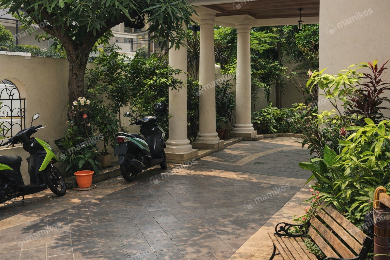 Rumah Sertifikat SHM 6 Kamar Tidur 6 Kamar Mandi Cipete Jakarta Selatan