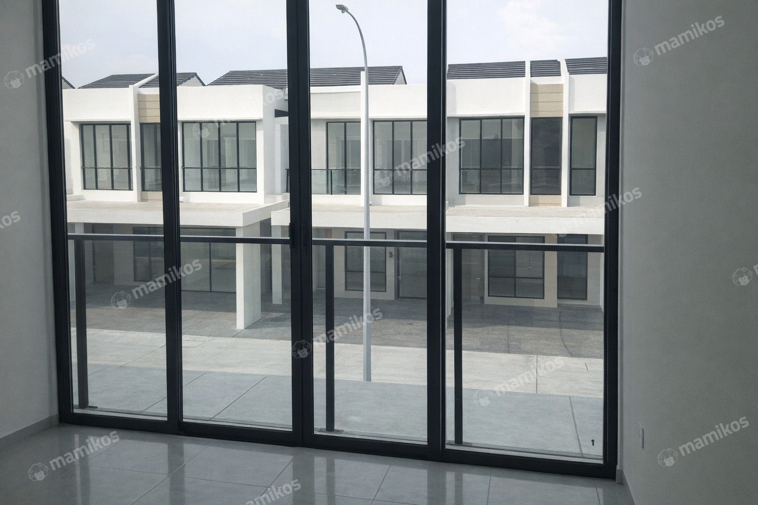 Rumah Sertifikat SHM 2 Kamar Tidur 2 Kamar Mandi Pantai Indah Kapuk Jakarta Utara - Photo 3