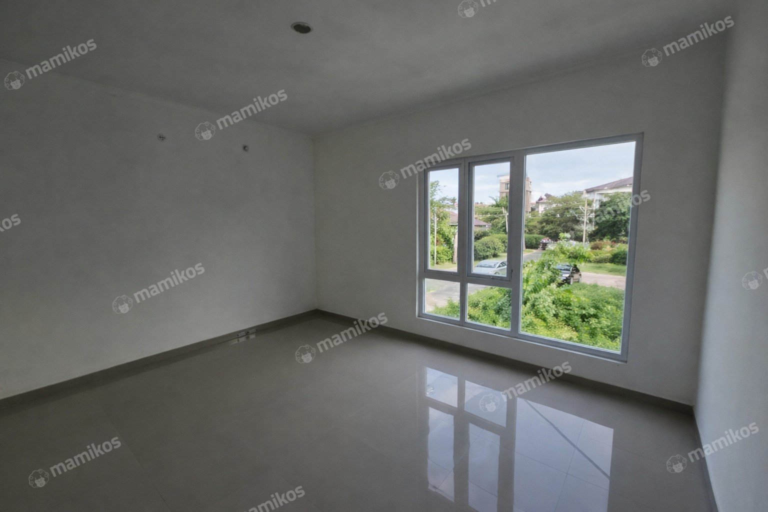Rumah Sertifikat SHM 3 Kamar Tidur 3 Kamar Mandi Kelapa Gading Jakarta Utara - Photo 5