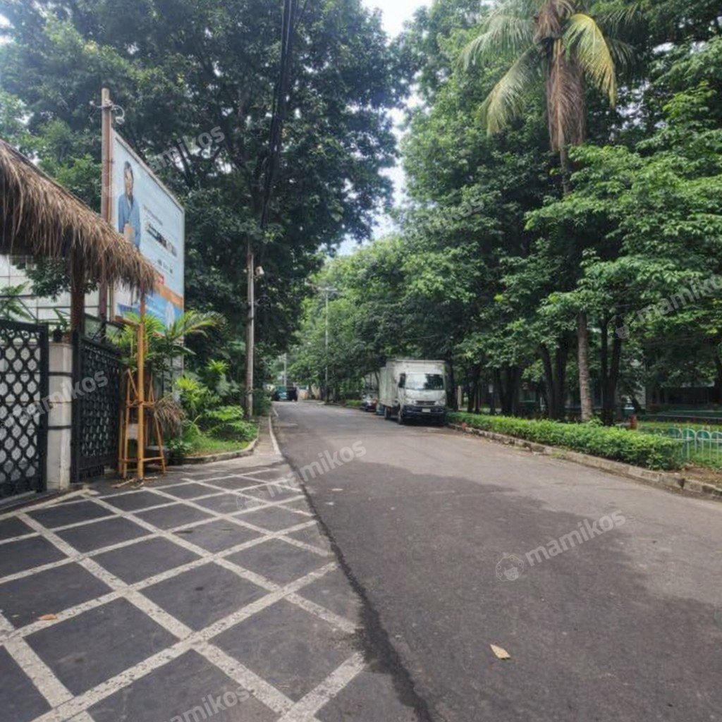Rumah Sertifikat SHM 4 Kamar Tidur 3 Kamar Mandi Kebayoran Baru Jakarta Selatan - Photo 2