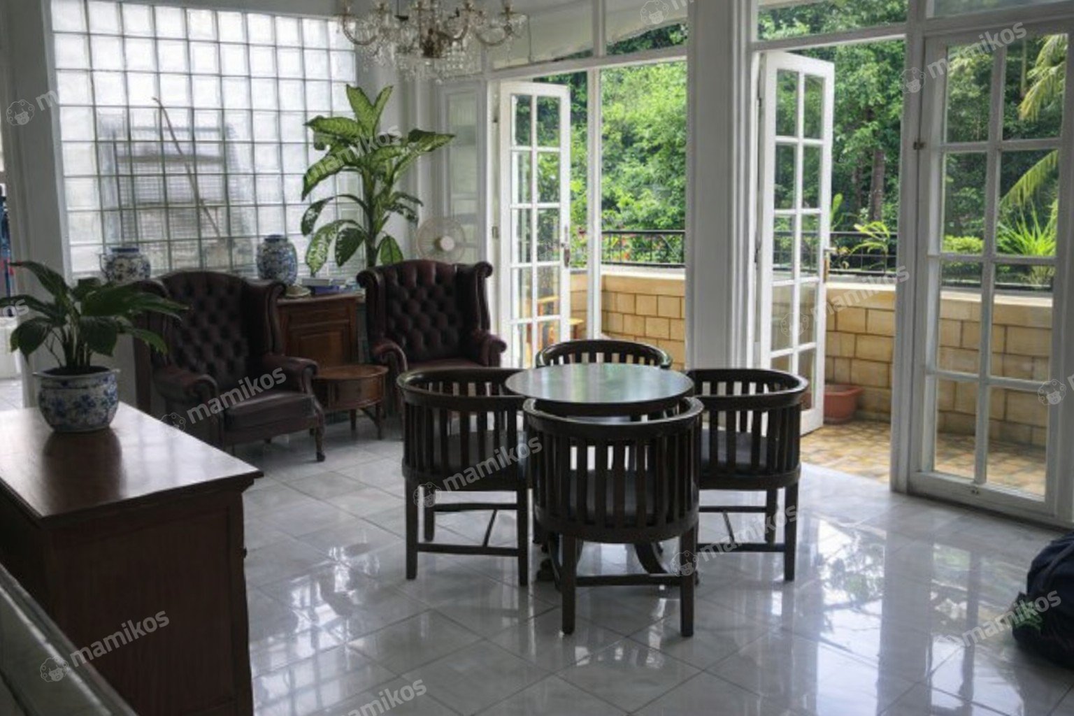 Rumah Sertifikat SHM 5 Kamar Tidur 3 Kamar Mandi Kebayoran Baru Jakarta Selatan