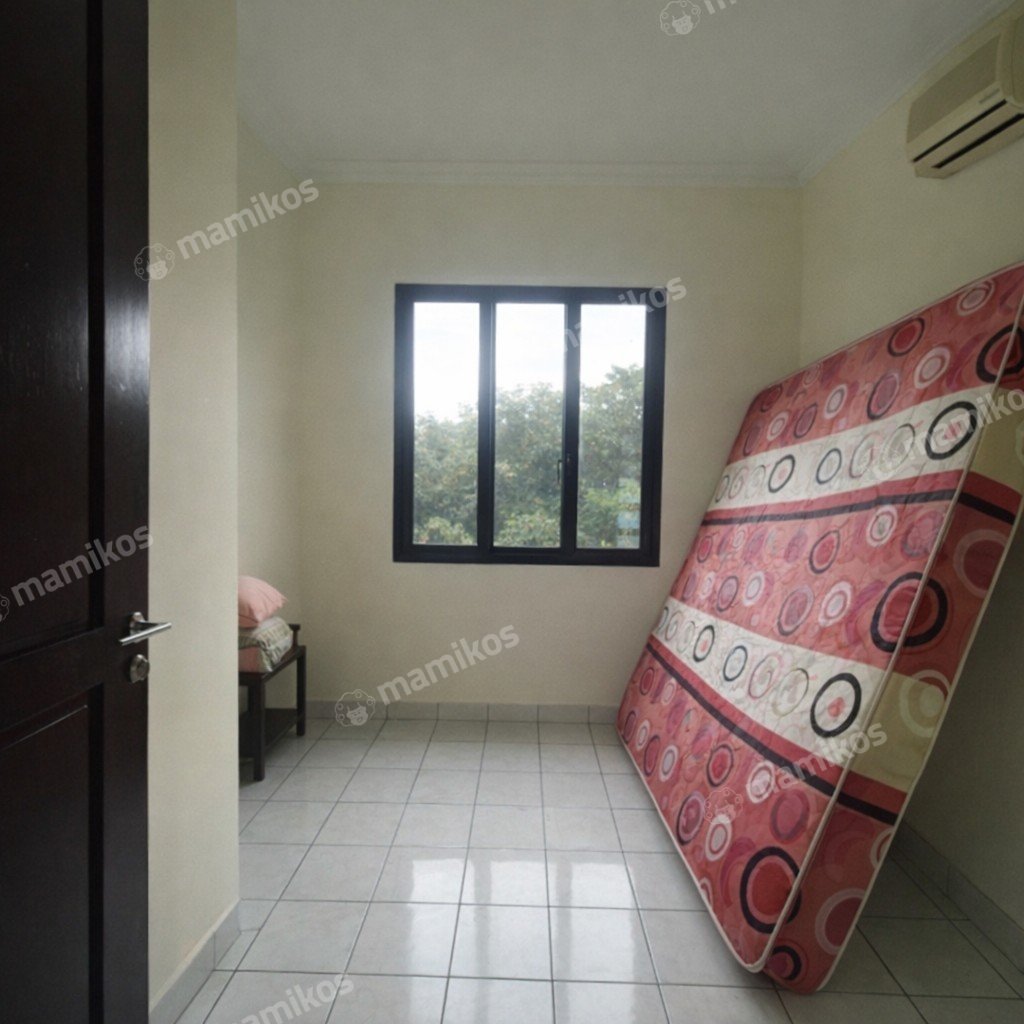 Rumah Sertifikat SHM 3 Kamar Tidur 2 Kamar Mandi Legenda Wisata Jakarta Timur - Photo 3