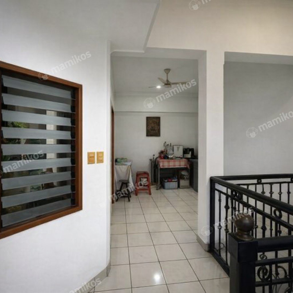 Rumah Sertifikat SHM 3 Kamar Tidur 3 Kamar Mandi Sunter Jakarta Utara - Photo 2