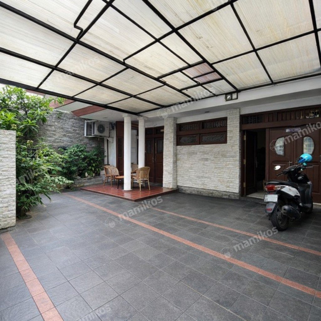 Rumah Sertifikat SHM 5 Kamar Tidur 3 Kamar Mandi Senopati Jakarta Selatan - Photo 4