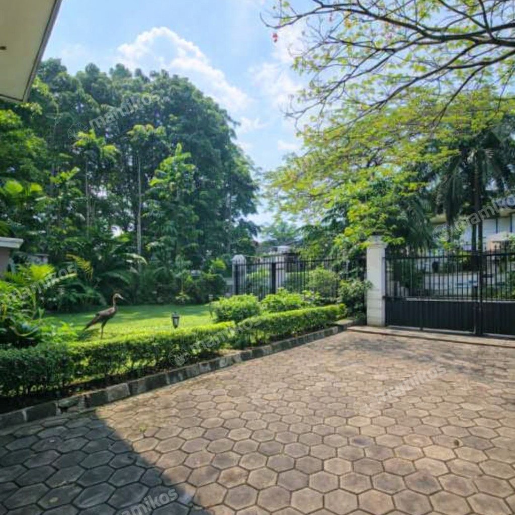 Rumah Sertifikat SHM 5 Kamar Tidur 4 Kamar Mandi Pondok Indah Jakarta Selatan - Photo 2
