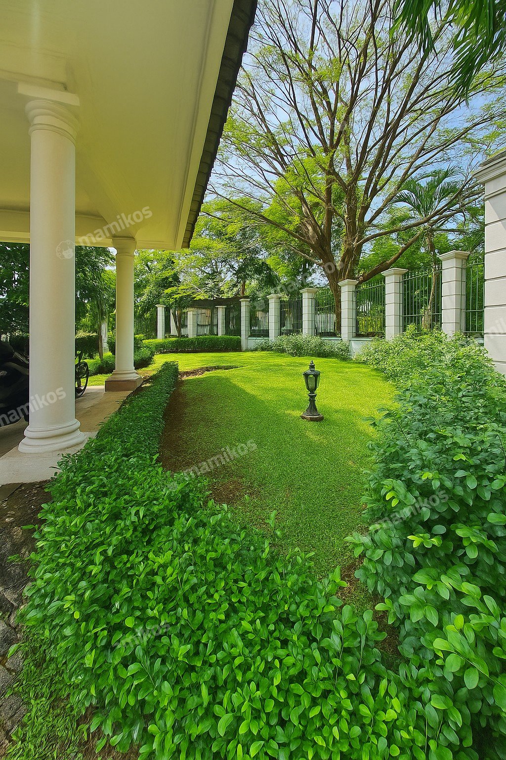 Rumah Sertifikat SHM 5 Kamar Tidur 4 Kamar Mandi Pondok Indah Jakarta Selatan - Photo 3