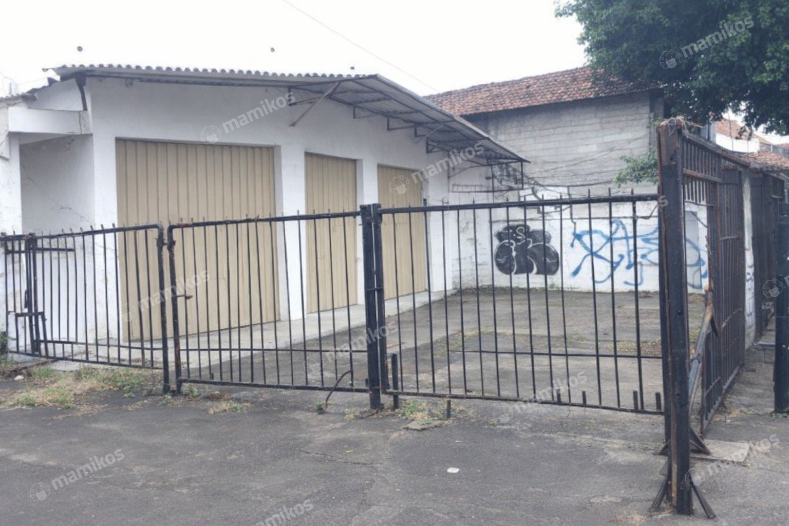 Rumah Sertifikat HGB 8 Kamar Tidur 4 Kamar Mandi Kramat Jati Jakarta Timur - Photo 3