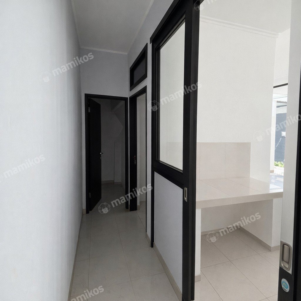 Rumah Sertifikat SHM 2 Kamar Tidur 1 Kamar Mandi Pantai Indah Kapuk 2 Jakarta Utara - Photo 4