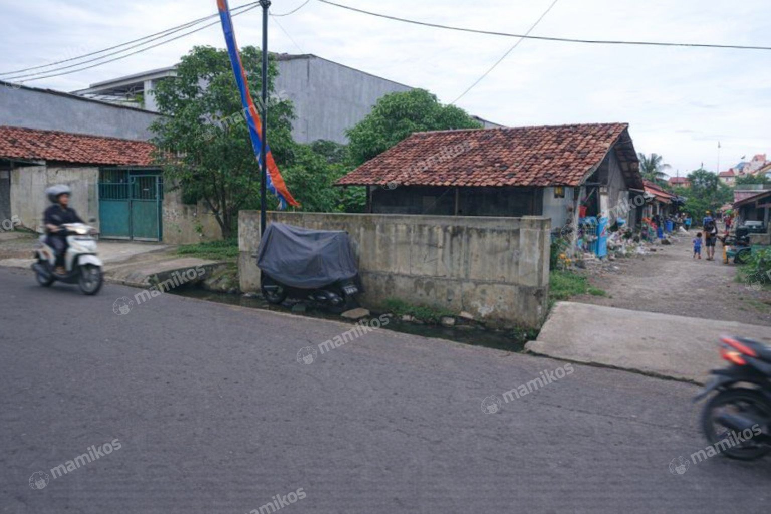 Rumah Sertifikat SHM 5 Kamar Tidur 5 Kamar Mandi Cengkareng Jakarta Barat - Photo 5