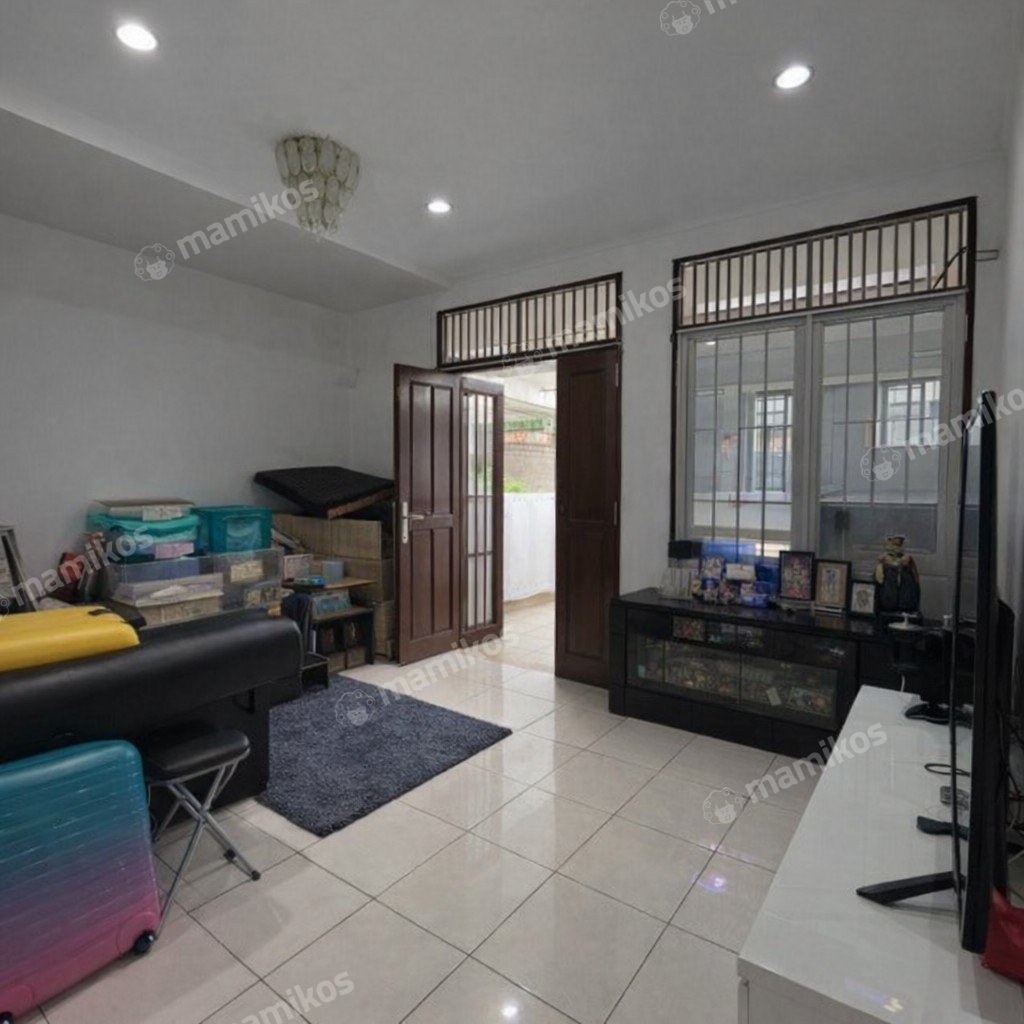 Rumah Sertifikat SHM 3 Kamar Tidur 2 Kamar Mandi Citra Garden Jakarta Barat - Photo 4