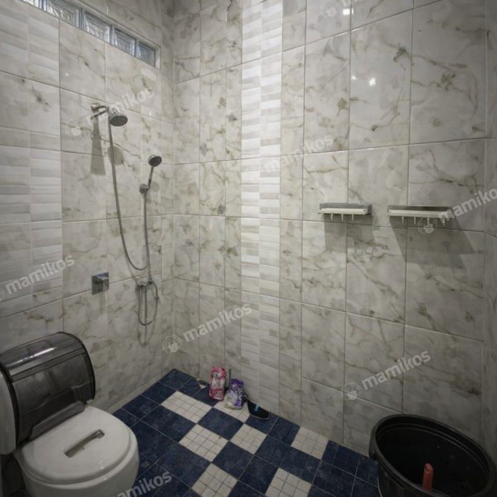 Rumah Sertifikat SHM 4 Kamar Tidur 3 Kamar Mandi Condet Jakarta Timur - Photo 2