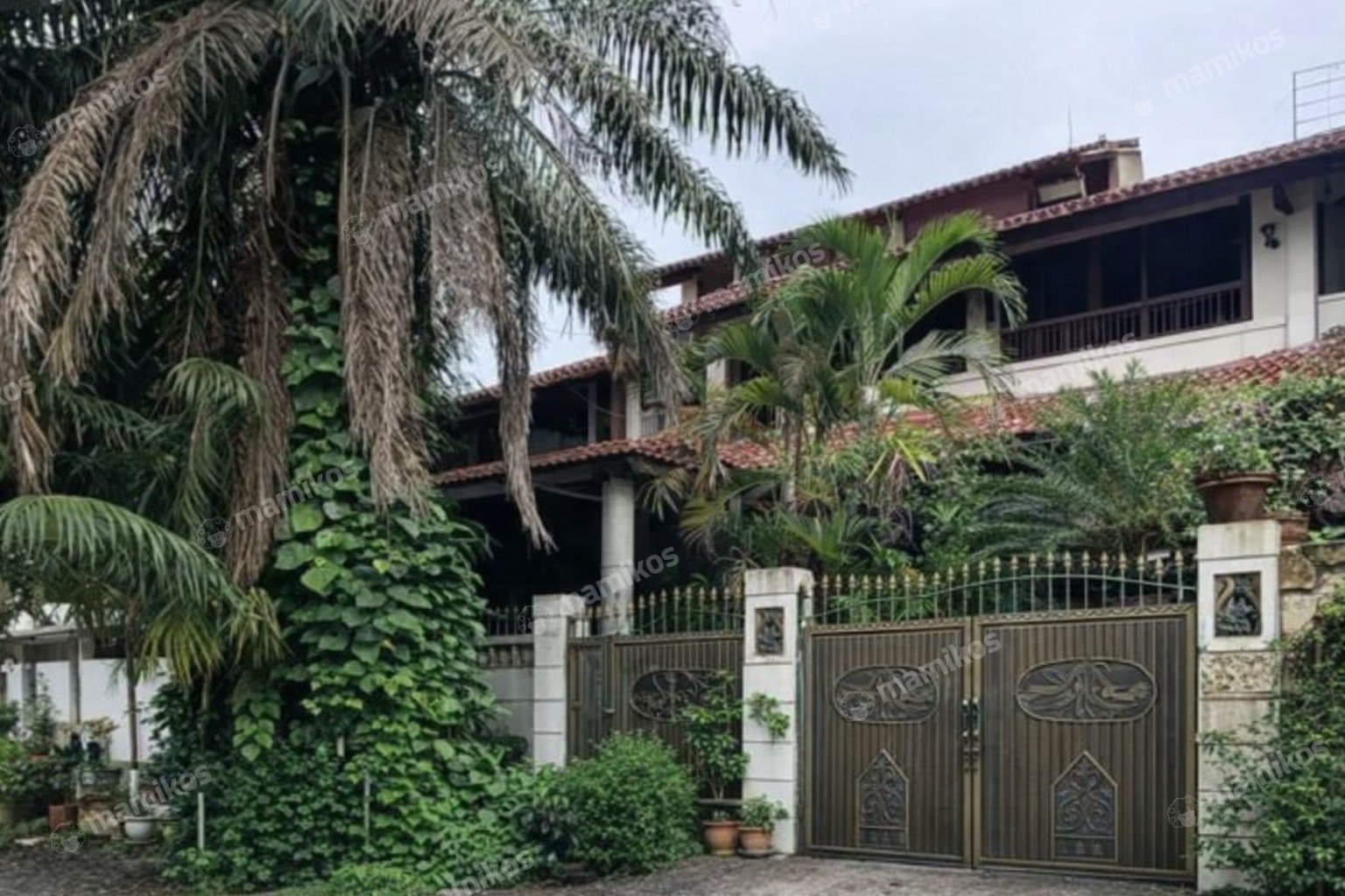 Rumah Sertifikat SHM 5 Kamar Tidur 4 Kamar Mandi Kebayoran Baru Jakarta Selatan