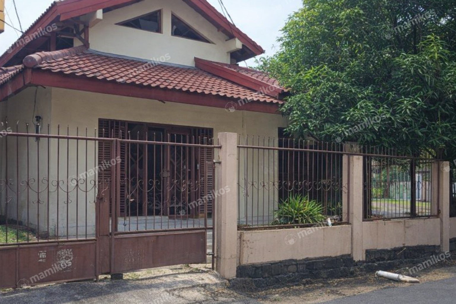 Rumah Sertifikat SHM 5 Kamar Tidur 3 Kamar Mandi Tanjung Duren Jakarta Barat