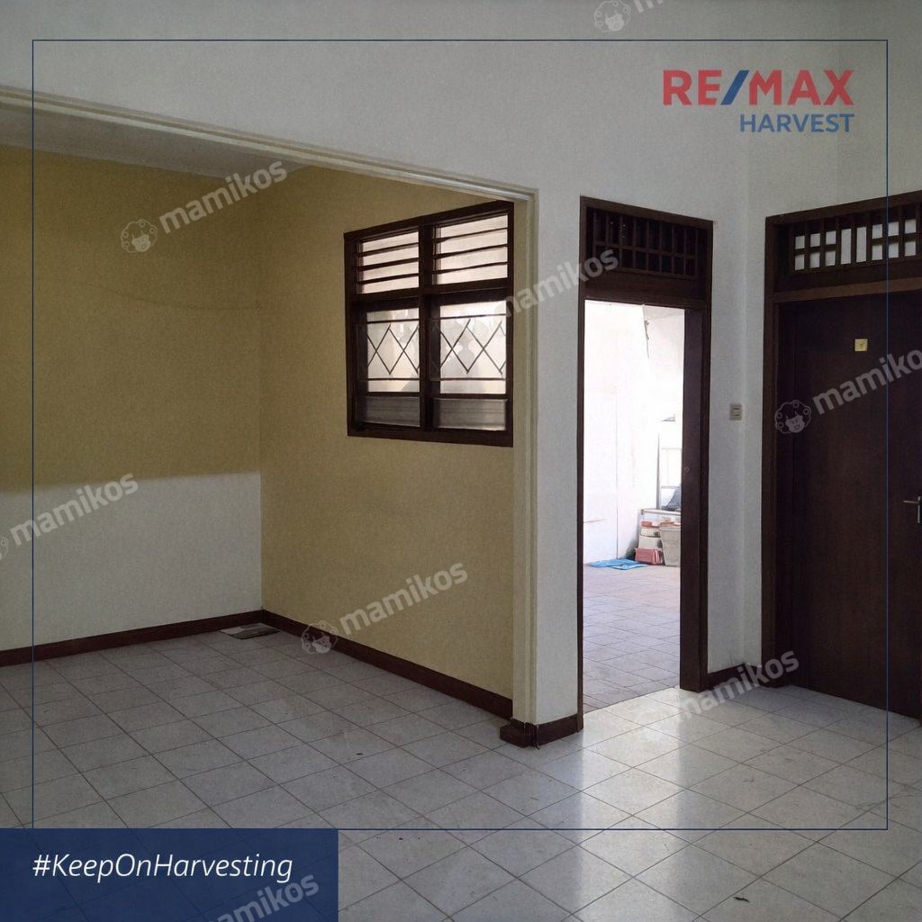 Rumah Sertifikat SHM 5 Kamar Tidur 3 Kamar Mandi Tanjung Duren Jakarta Barat - Photo 3
