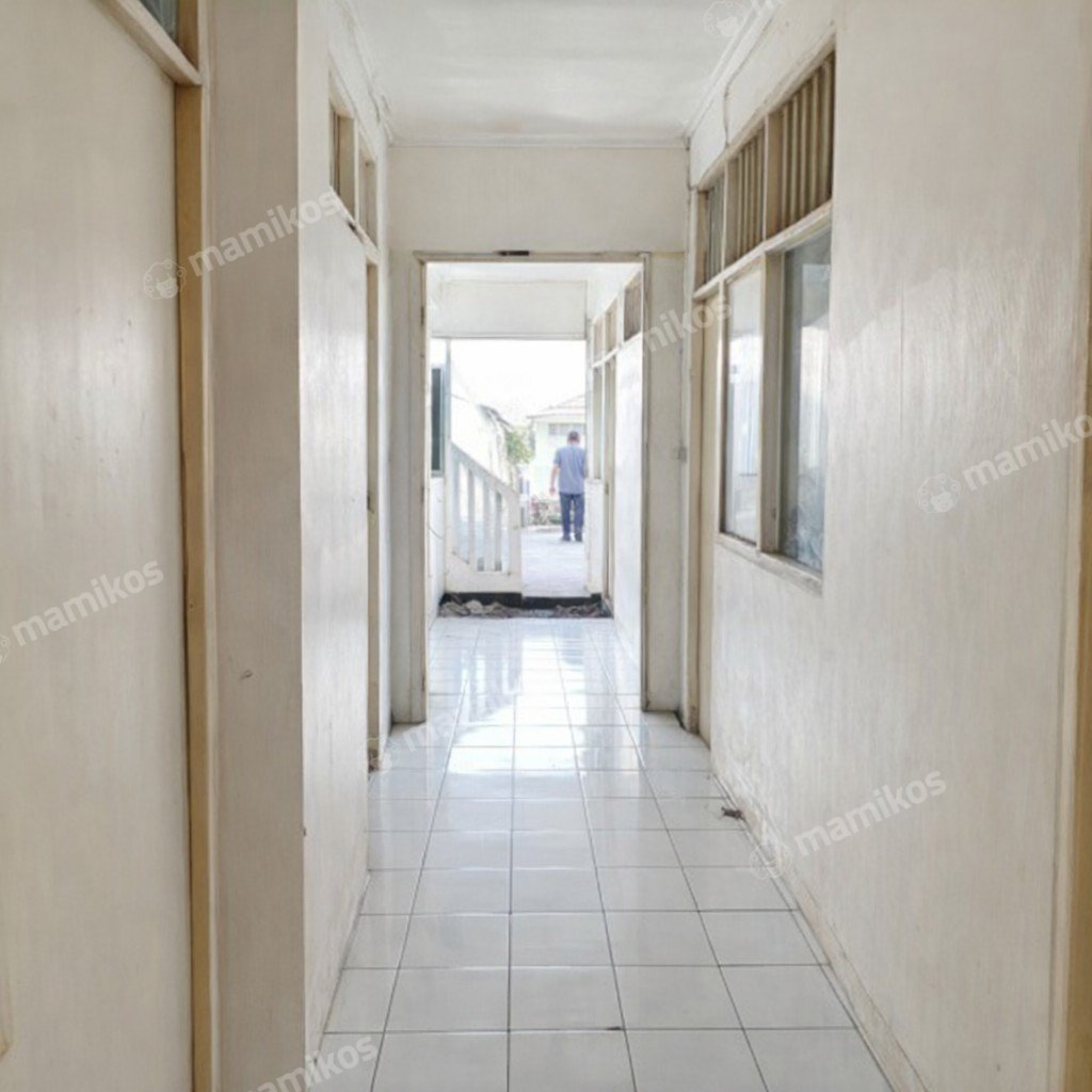 Rumah Sertifikat SHM 5 Kamar Tidur 5 Kamar Mandi Lubang Buaya Jakarta Timur - Photo 4