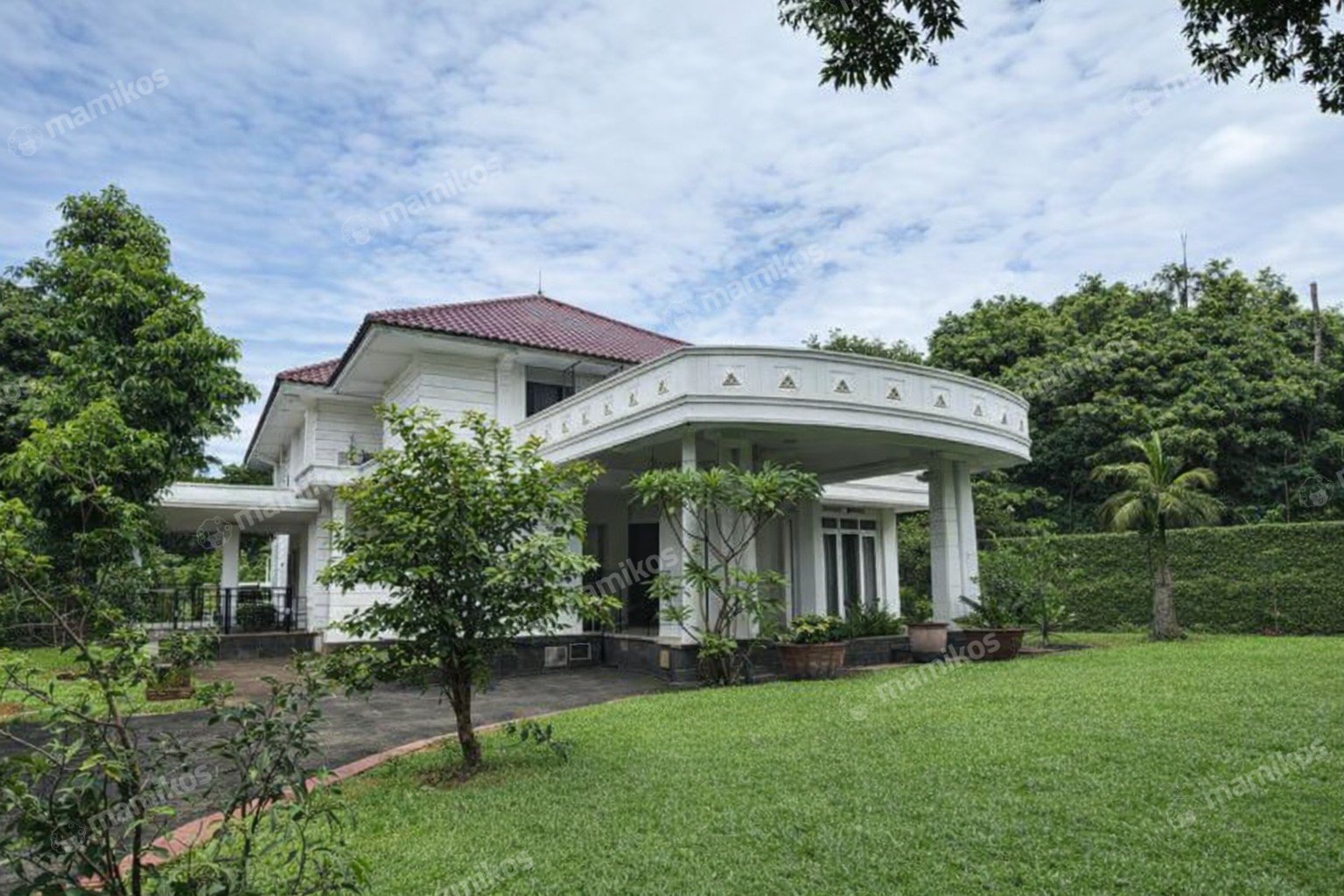 Rumah Sertifikat SHM 4 Kamar Tidur 4 Kamar Mandi Pondok Labu Jakarta Selatan