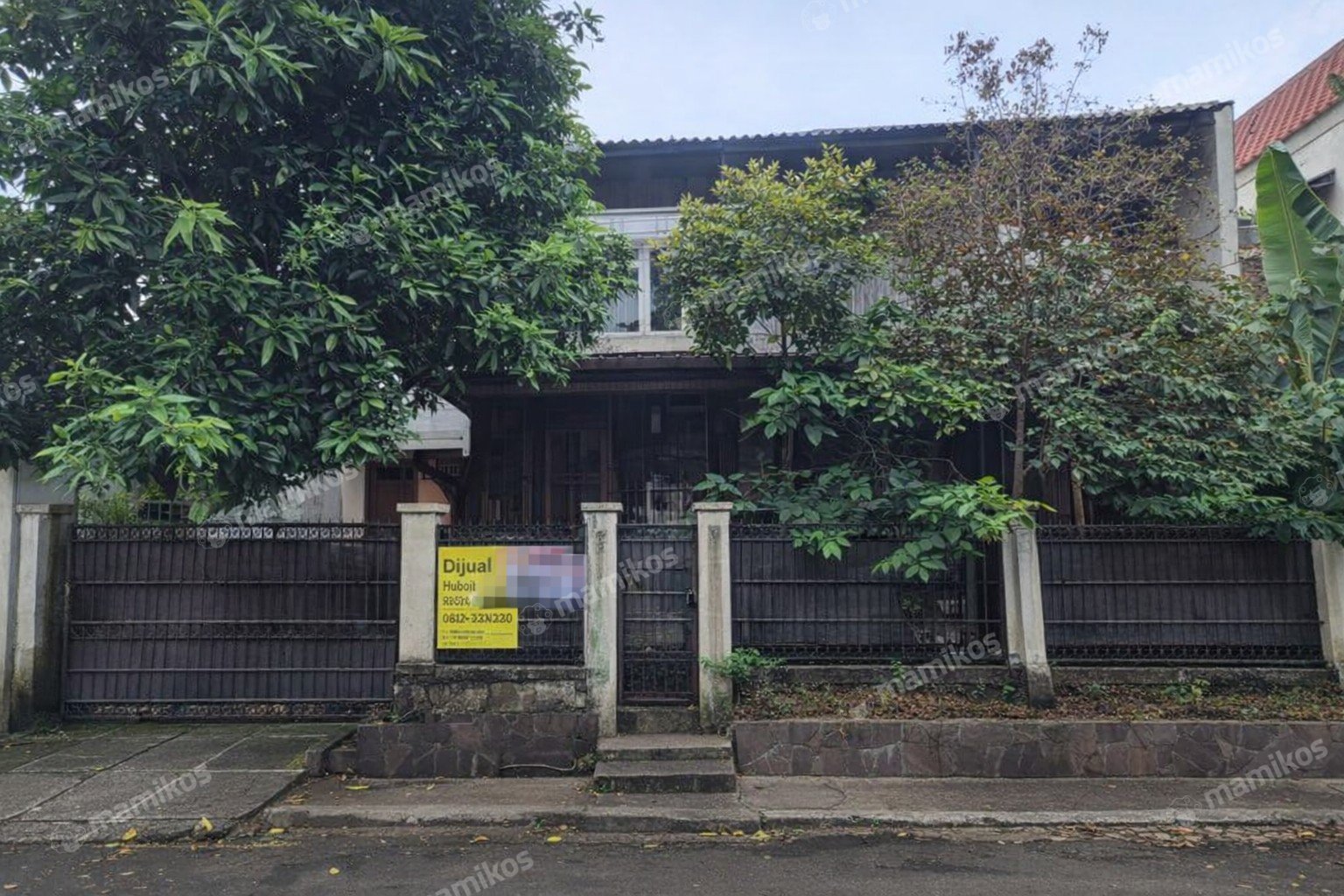 Rumah Sertifikat SHM 3 Kamar Tidur 3 Kamar Mandi Joglo Jakarta Barat