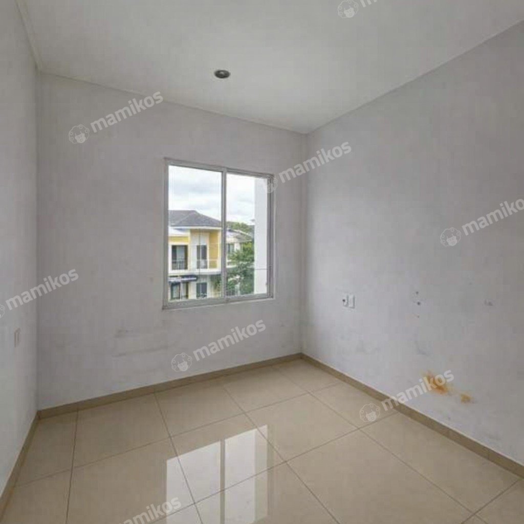 Rumah Sertifikat SHM 3 Kamar Tidur 2 Kamar Mandi Green Lake City Jakarta Barat - Photo 3