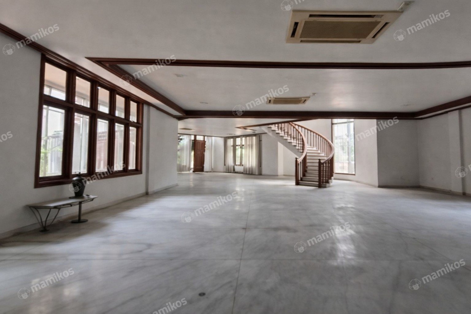Rumah Sertifikat SHM 10 Kamar Tidur 10 Kamar Mandi Kelapa Gading Jakarta Utara - Photo 3