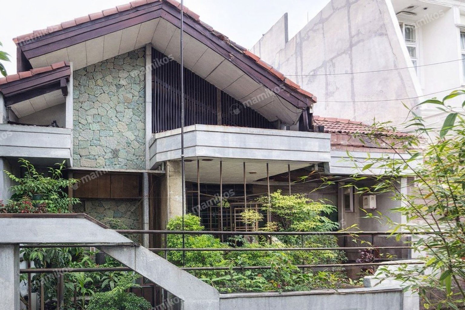 Rumah Sertifikat SHM 3 Kamar Tidur 2 Kamar Mandi Lebak Bulus Jakarta Selatan