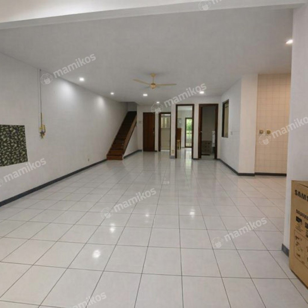 Rumah Sertifikat SHM 5 Kamar Tidur 3 Kamar Mandi Pantai Indah Kapuk Jakarta Utara - Photo 2