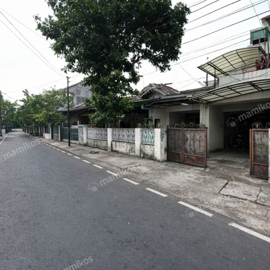 Rumah Sertifikat SHM 7 Kamar Tidur 4 Kamar Mandi Tebet Jakarta Selatan - Photo 2