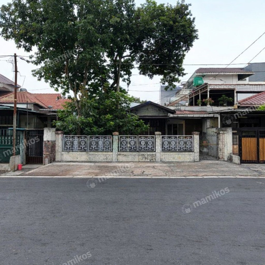 Rumah Sertifikat SHM 7 Kamar Tidur 4 Kamar Mandi Tebet Jakarta Selatan - Photo 3