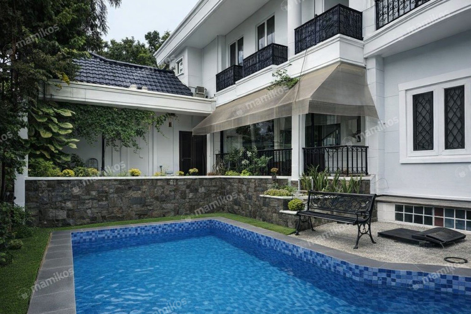 Rumah Sertifikat SHM 10 Kamar Tidur 6 Kamar Mandi Senopati Jakarta Selatan