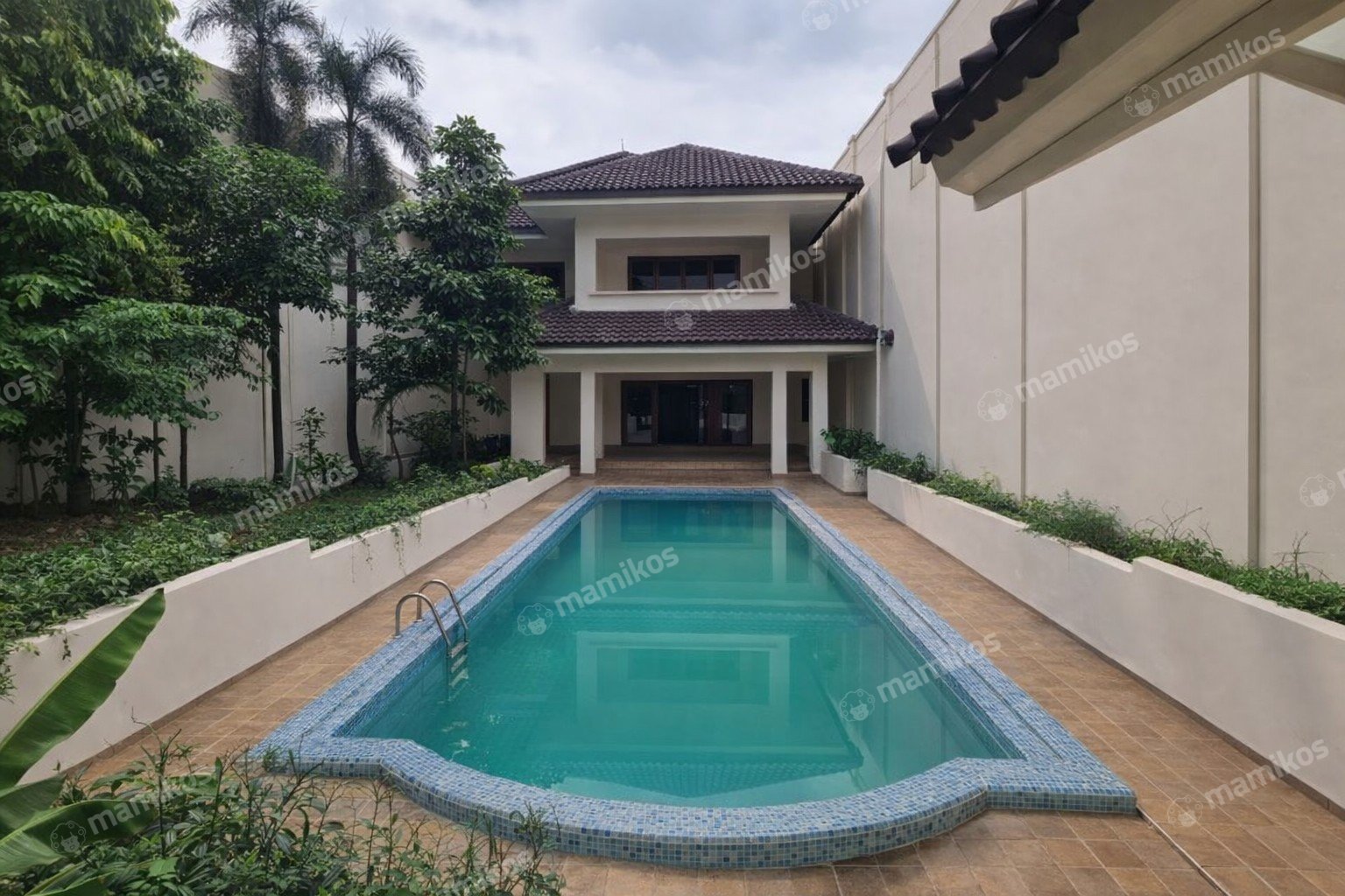 Rumah Sertifikat SHM 4 Kamar Tidur 3 Kamar Mandi Cilandak Jakarta Selatan