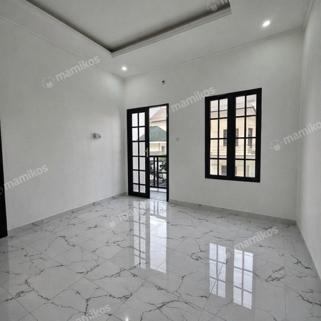 Rumah Sertifikat SHM 3 Kamar Tidur 2 Kamar Mandi Taman Ratu Jakarta Barat - Photo 5