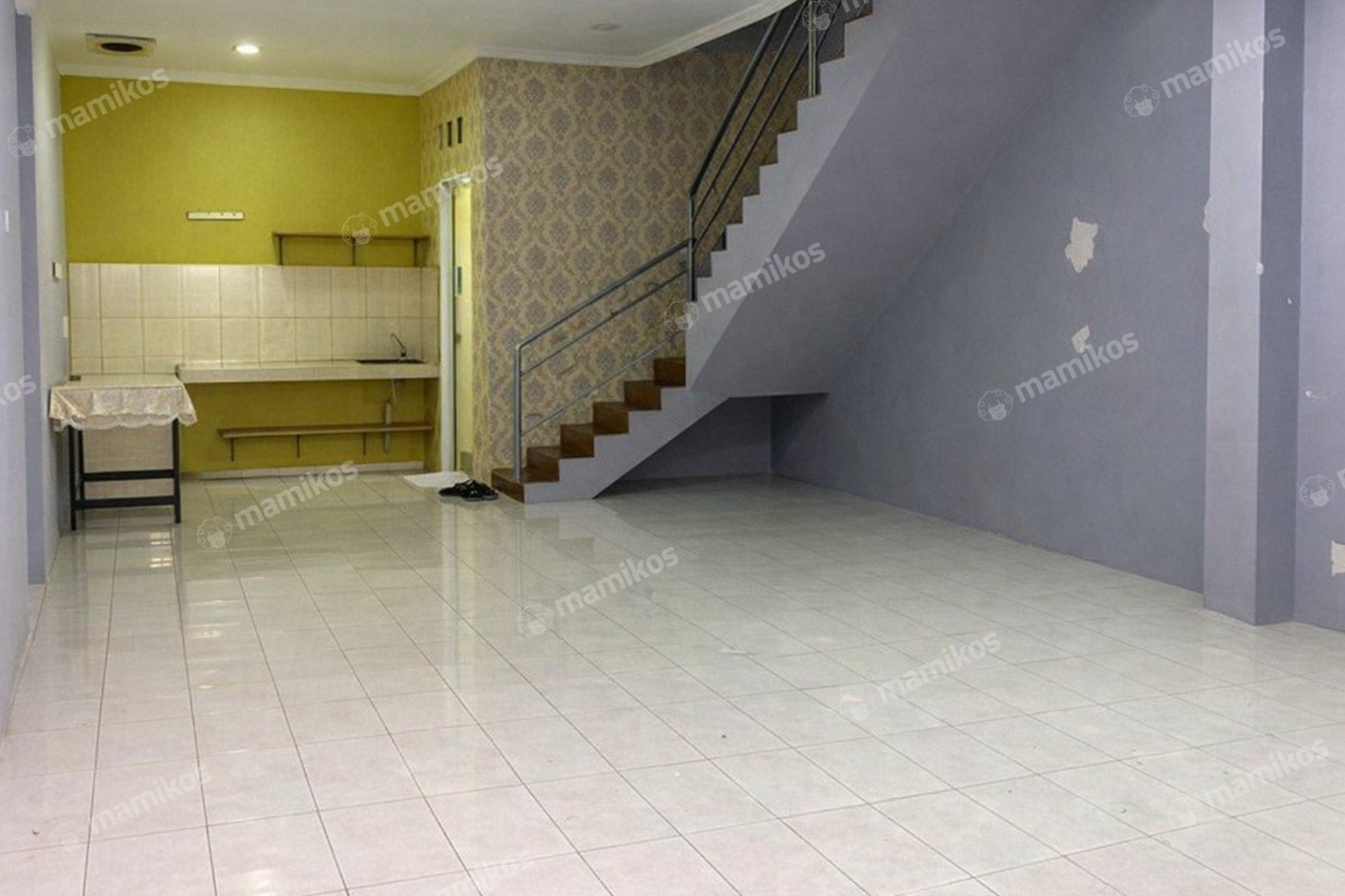 Rumah Sertifikat SHM 3 Kamar Tidur 3 Kamar Mandi Tomang Jakarta Barat