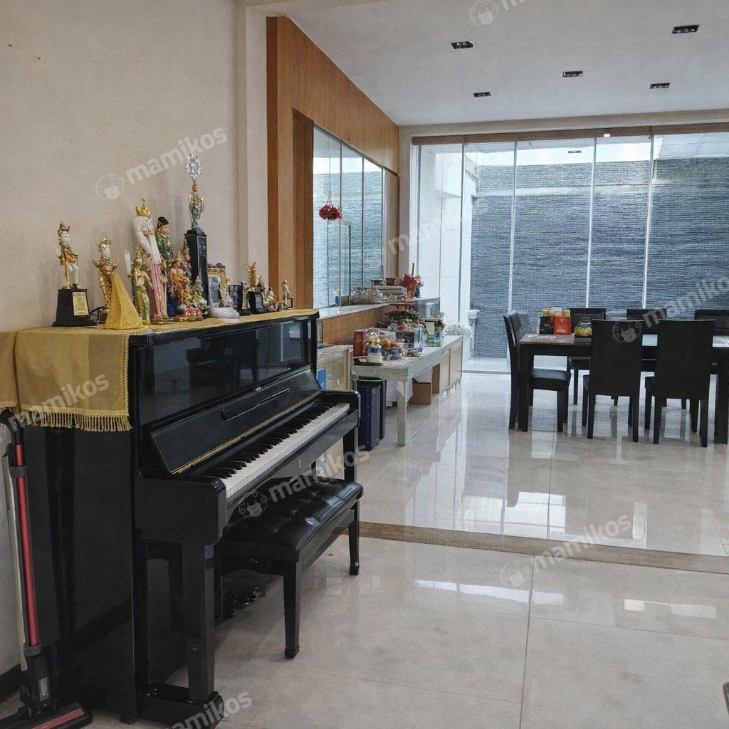 Rumah Sertifikat SHM 4 Kamar Tidur 3 Kamar Mandi Pantai Indah Kapuk Jakarta Utara - Photo 3