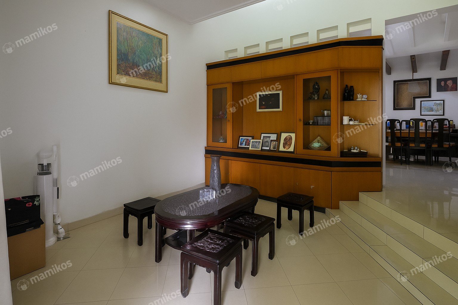 Rumah Sertifikat SHM 4 Kamar Tidur 4 Kamar Mandi Puri Indah Jakarta Barat